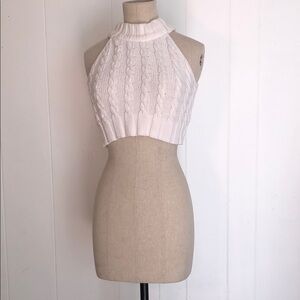 Moda International White Sleeveless Ribbed Crop Top